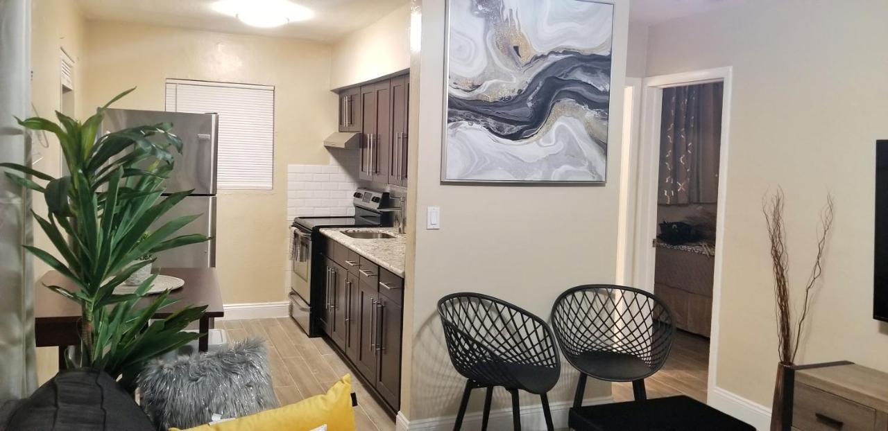 Very Glam Apartment 5 Miles From Hard Rock Холивуд Екстериор снимка