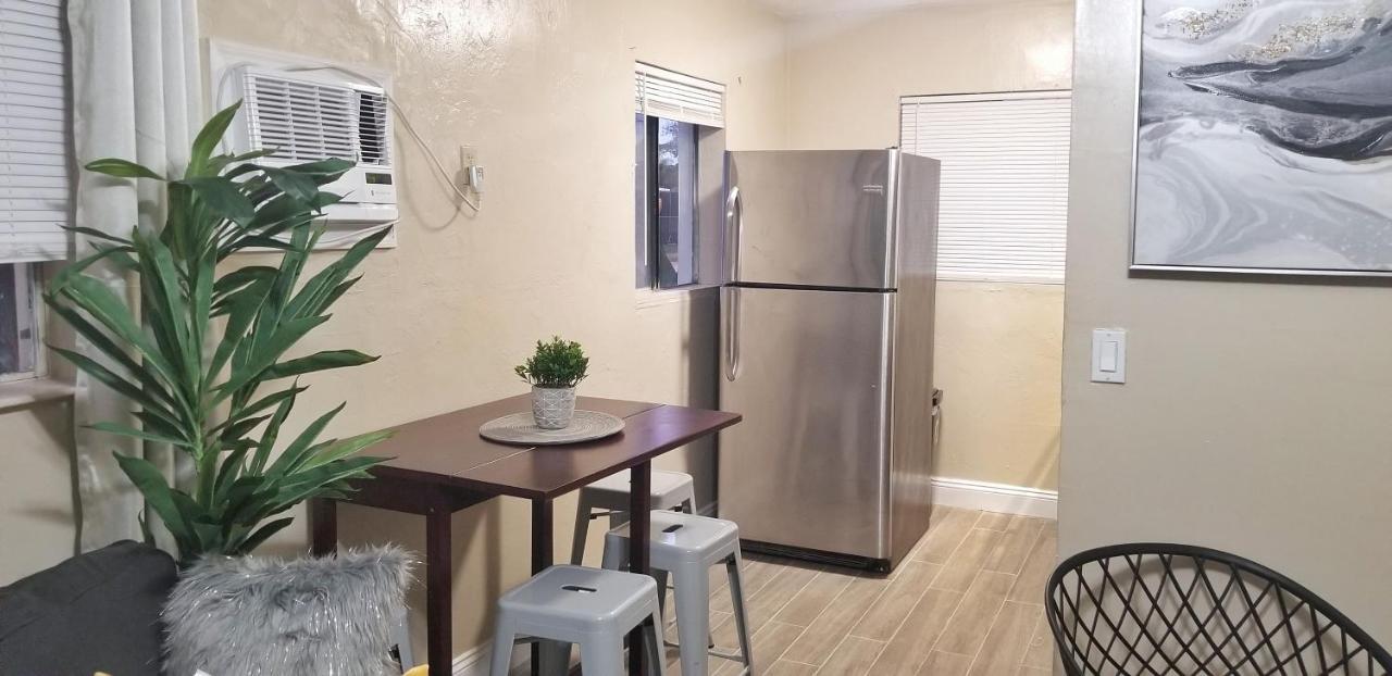 Very Glam Apartment 5 Miles From Hard Rock Холивуд Екстериор снимка