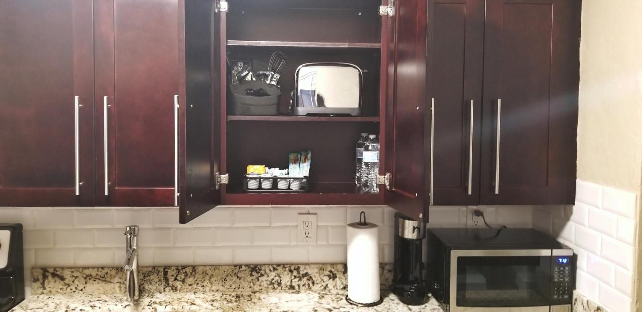 Very Glam Apartment 5 Miles From Hard Rock Холивуд Екстериор снимка